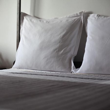 Hotel Jardin De La Paix โมโรนี ภายนอก รูปภาพ