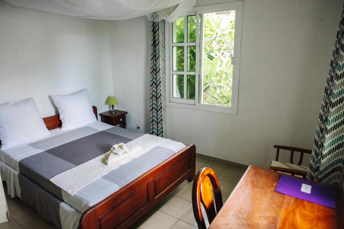 Hotel Jardin De La Paix โมโรนี ภายนอก รูปภาพ