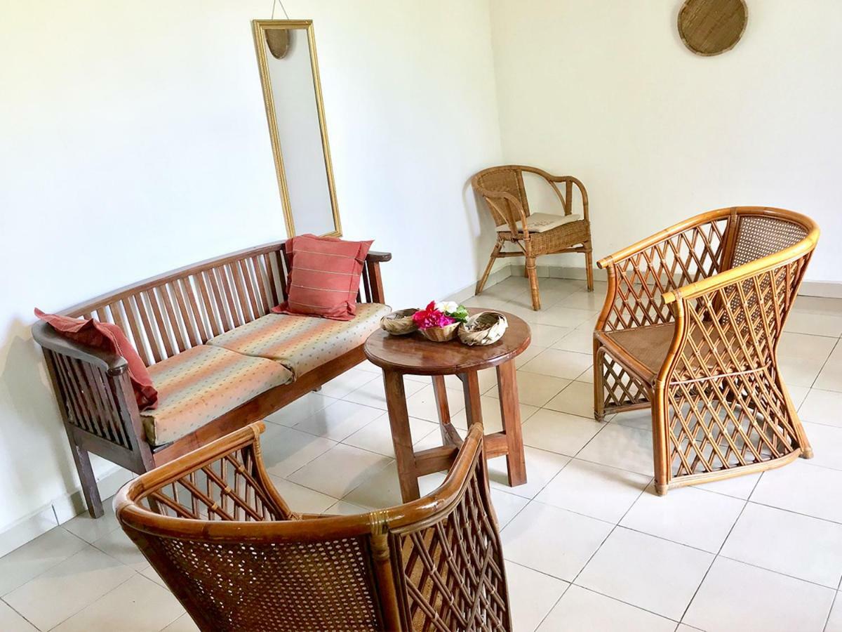 Hotel Jardin De La Paix โมโรนี ภายนอก รูปภาพ